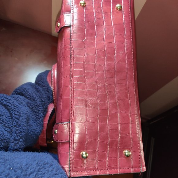 Women's Gorgeous London Fog handbag - Picture 3 of 6